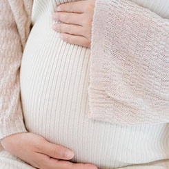 “这几年，人工智🌝能大模型整天忙着🐛写诗作画，而☂我们每🙃🇦🇱天回家却依然要💺